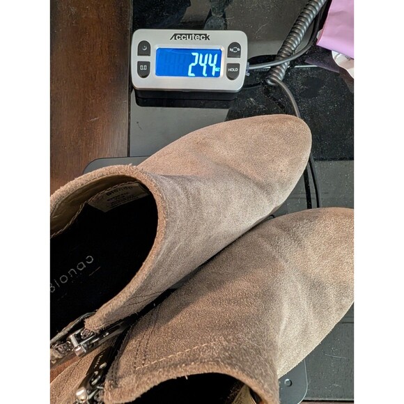 Blondo Women Waterproof Liam Chelsea Brown Suede Leather Heel Ankle Boots 7.5M - Picture 14 of 14